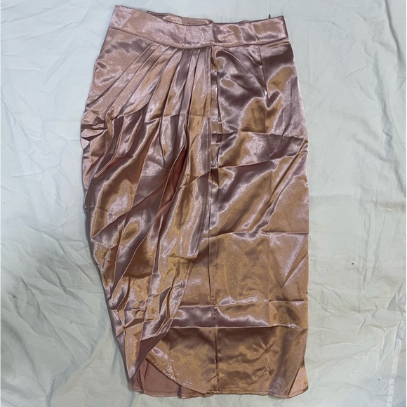 Dusty rose midi skirt w/ slit - Picture 2 of 4